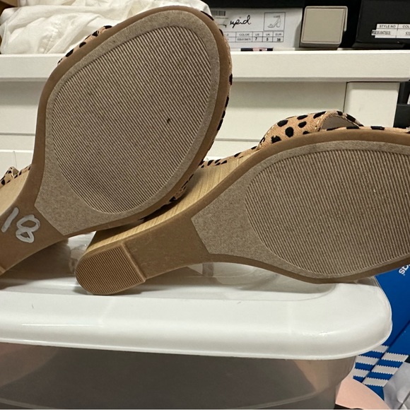 Leopard Print Wedges - Picture 3 of 4